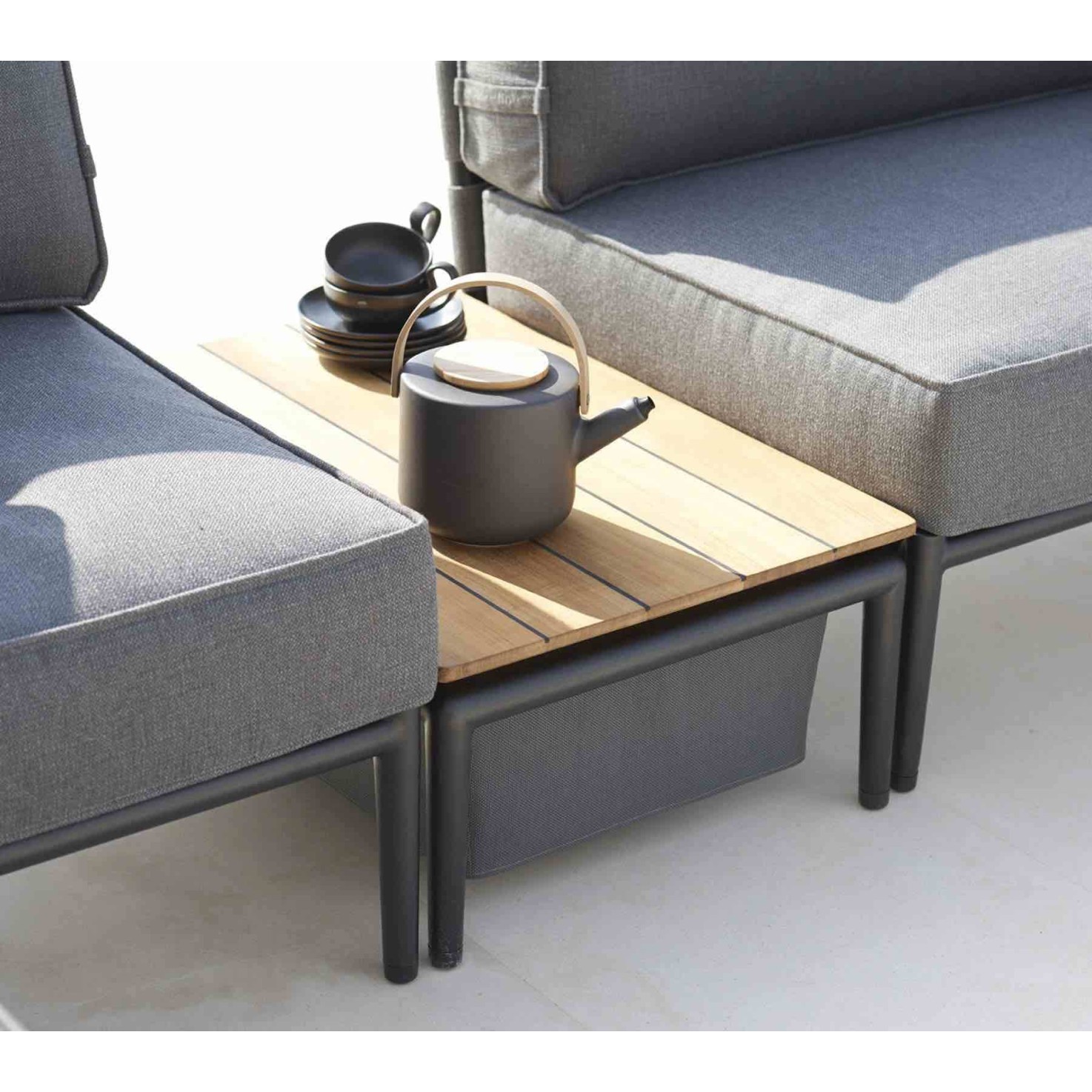 Caneline Conic Opbergtafel