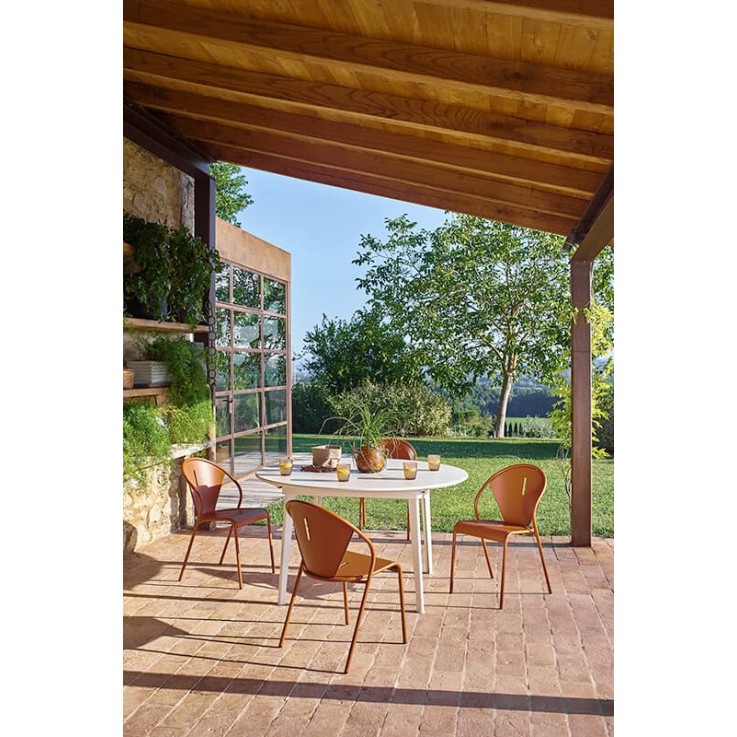 Emu Plus4 tuintafel rond Ø138cm - uitschuifbaar tot 198x138cm