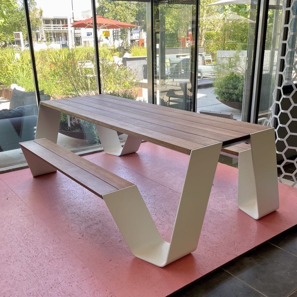Extremis Hopper picnic 240cm - Iroko blad en aluminium frame - showmodel