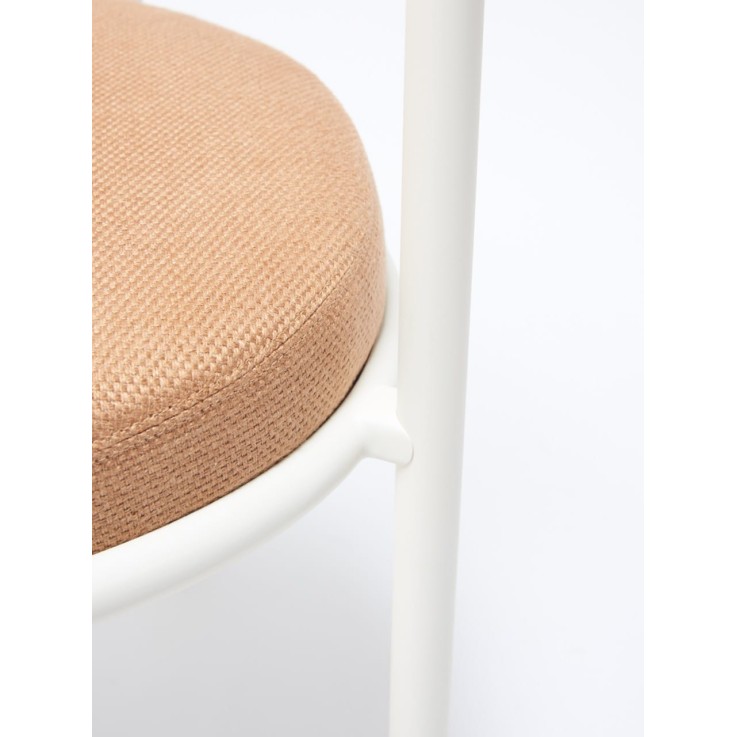 Fast Roè tuinstoel met armleuning met cilindervormig rugkussen