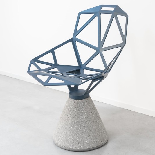Magis Chair One tuinstoel 'concrete'