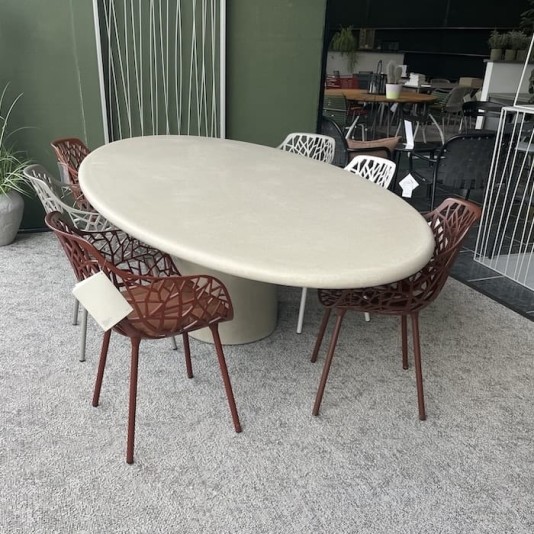 Net-Echt van beton tuintafel - Ovaal 260x130cm