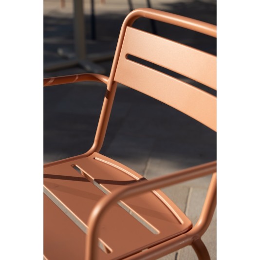 Emu Star Tuinstoel met Armleuning - Maple Red - 1 stuk