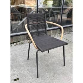 Cane-line Sidd diningstoel met armleuningen (1 stuk) Cane-line Sidd diningstoel met armleuningen (1 stuk)